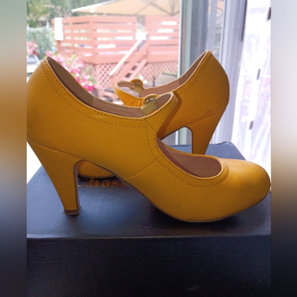 Chase Chloe Women s Round Toe Mid Heel Mary Jane Style Dress Pumps.like New - Picture 7 of 10